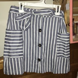 Altar’d state skirt (size small)